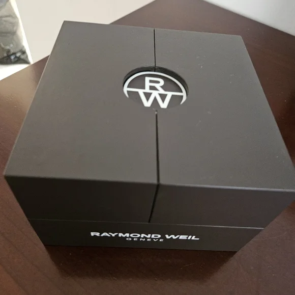 Raymond Weil Don Giovanni 9975 Silver Men's Stainless Steel ETA 7J Quartz Watch